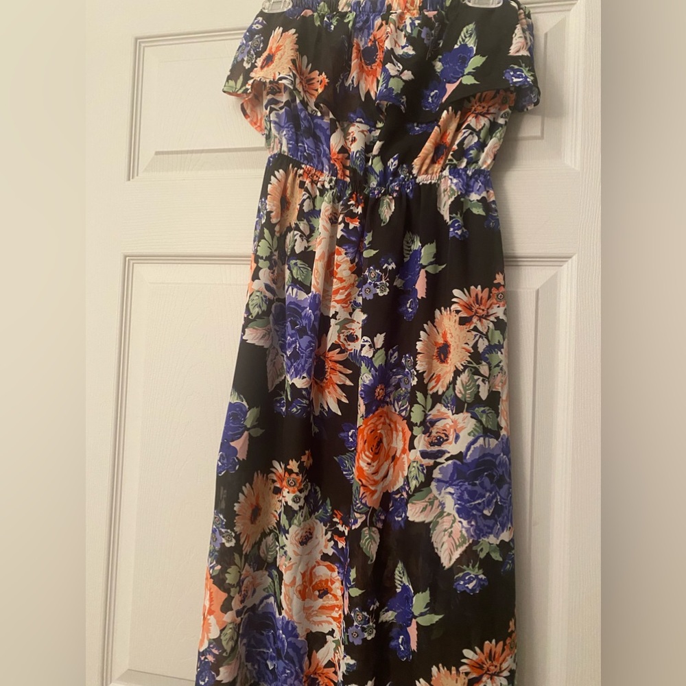 Floral Maxi Dress
Forever 21